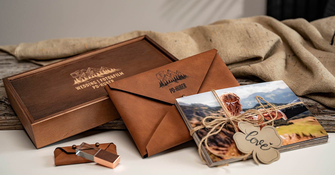 Holzbox mit Gravur für Fotos & USB-Stick