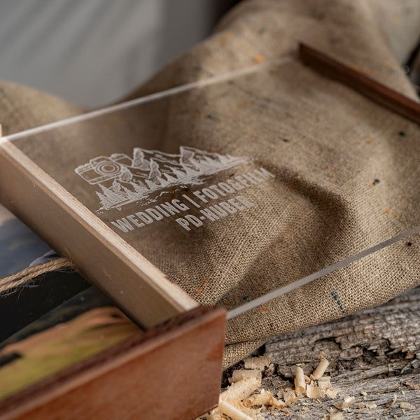 Holzgeschenkbox mit Acrylglasdeckel - bis zur Bildergöße 13x19