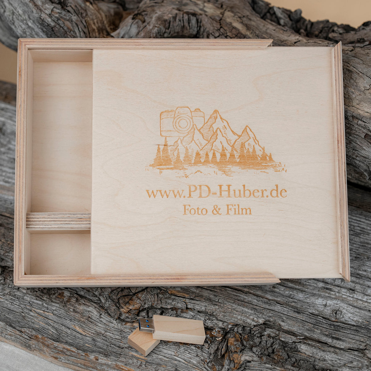 Holzbox Linie 1 mit Gravur